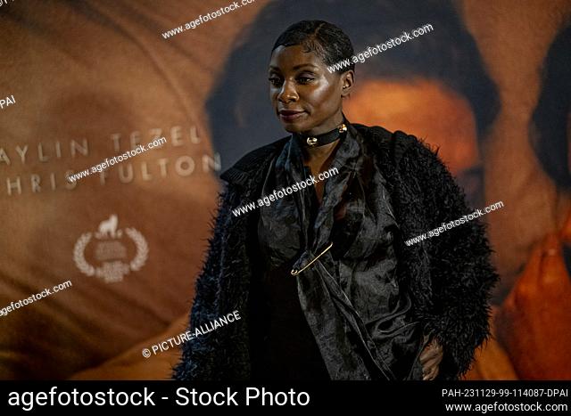 28 November 2023, Berlin: Nikeata Thompson, actress and choreographer, arrives on the red carpet at the premiere of the film ""Falling into Place"" in the Astor...