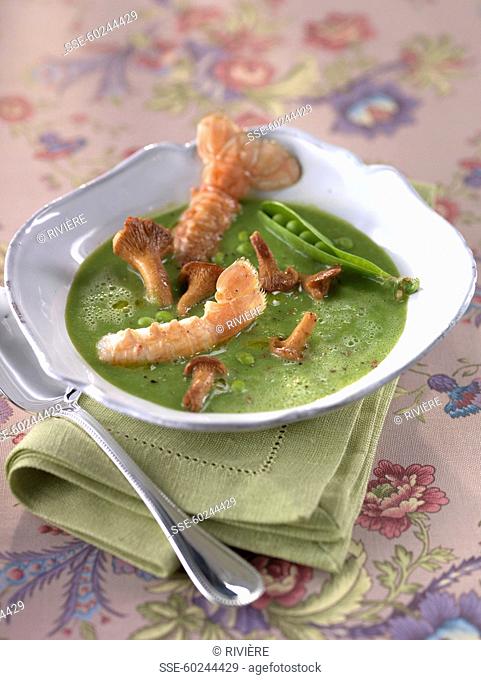 Chilled pea soup with langoustines and chanterelles