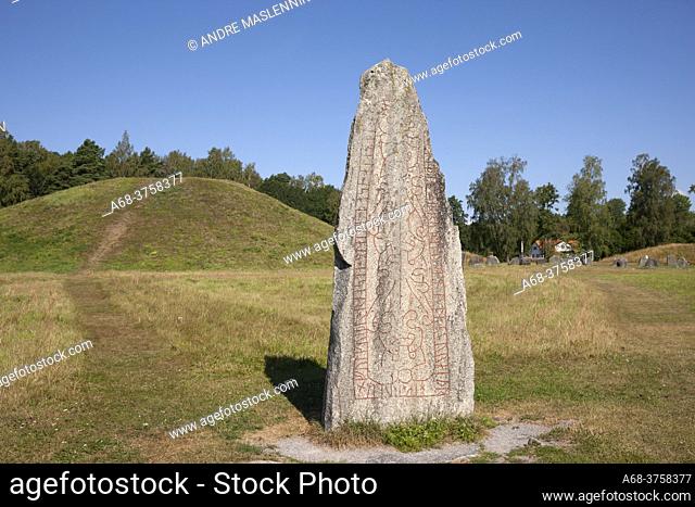 The runestone at Anundshög. The text reads: 'Folkvid raised all these stones after his son Heden, Anund's brother. Vred cut the runes