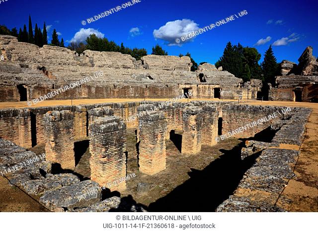 Spain, Andalusia, Provinz Sevilla, Santiponce, archaeological excavation site Italica, Amphitheatre