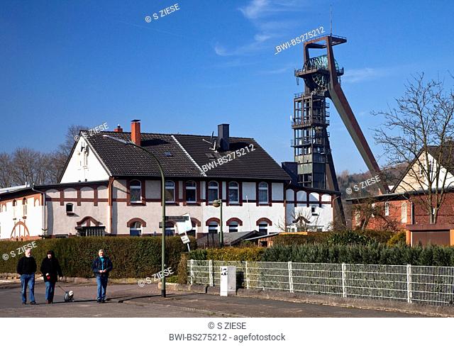 workers' housing estate Hochlarmark and pit frame, Germany, North Rhine-Westphalia, Ruhr Area, Recklinghausen