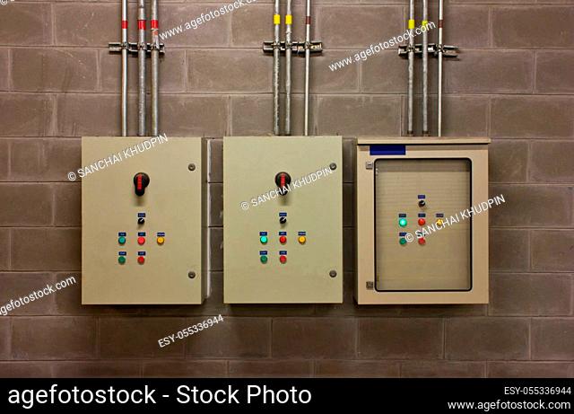 electric system in cabinet building system