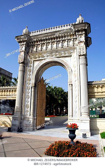 Gate, Ciragan Palace Kempinski, luxury hotel on the Bosphorus, Bogazici, Besiktas district, Istanbul, Turkey