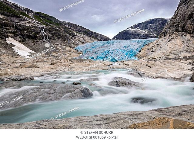 Norway, Sogn og Fjordane, Jostedalsbreen National Park, Nigardsbreen, Glacier tongue