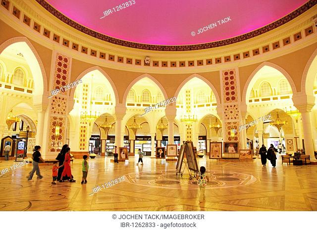 Gold Souk with over 200 gold and jewelry shops in the Dubai Mall, Dubai, United Arab Emirates, Middle East