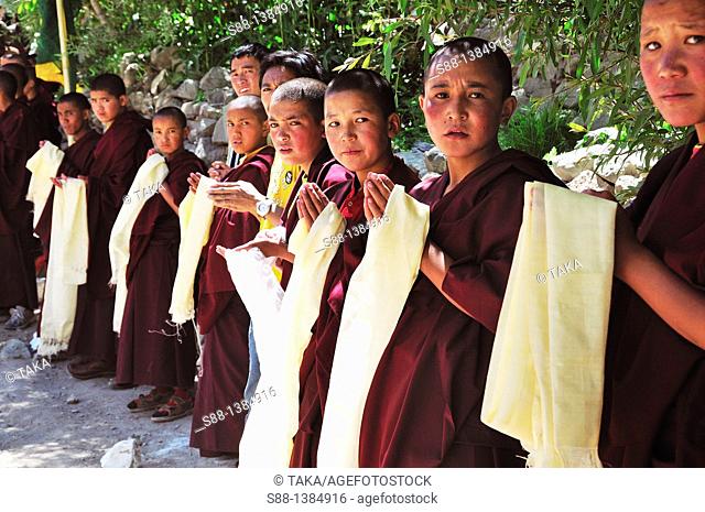 Living God Rimpoche is passing in front of their eyes