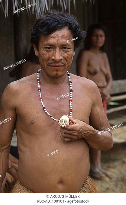 Indian man of the tribe of the Yaguas Leticia Columbia Indio Mann vom Stamm der Yaguas Leticia Kolumbien Indios