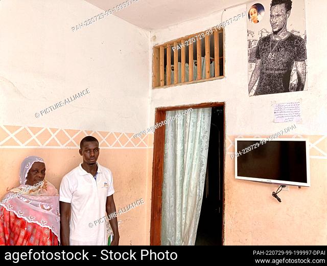 PRODUCTION - 21 July 2022, Senegal, Dakar: Abdoulaye Wade and his mother Marième Sow, photographed in their home on the outskirts of the city