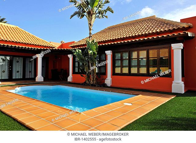 Holiday resort bungalow villa with pool, Corralejo, Fuerteventura, Canary Islands, Spain, Europe
