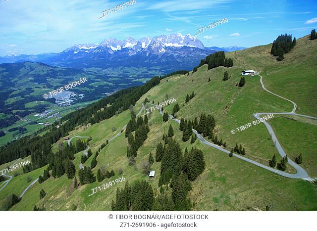Austria, Alps, Tyrol, Kitzbühel, Kaisergebirge, winding road,