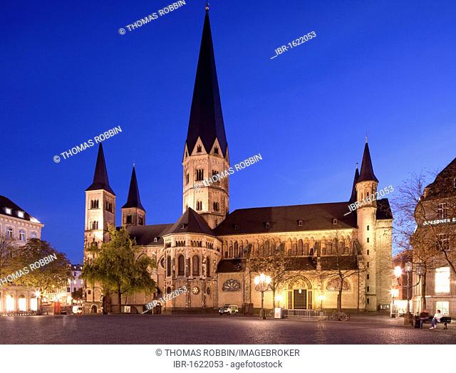 Bonn Minster, Bonn, Rhineland, North Rhine-Westphalia, Germany, Europe