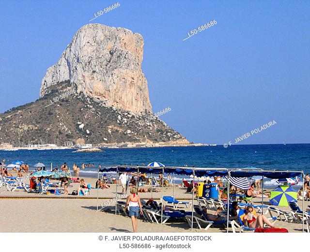 Peñón de Ifach (Ifach Rock) from the beach. Calpe. Costa Blanca. Alicante province. Comunidad Valenciana. Spain