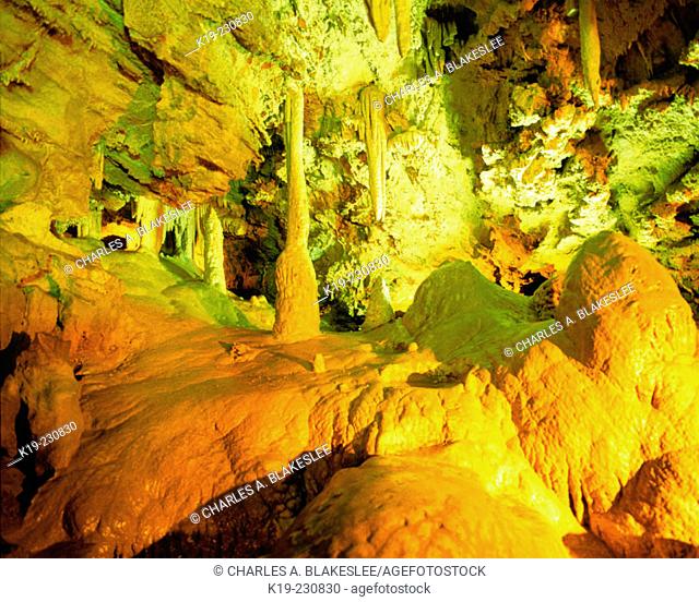 Stalactites and stalagmites. Joaquin Miller's Chapel. Oregon Caves NM. Siskiyou National Forest. Oregon. USA