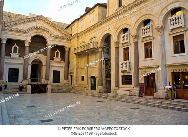 Peristil, Peristyle, main square of the palace area, Grad, old town, Split, Dalmatia, Croatia