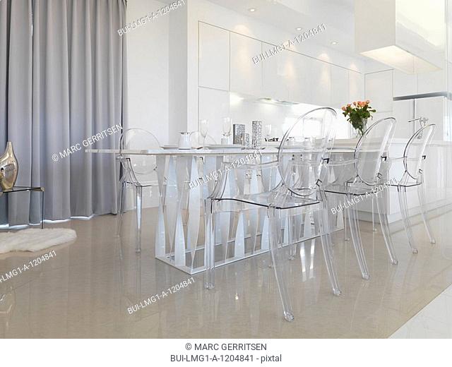 Low Angle Modern Dining Table With, Dining Table With Clear Chairs