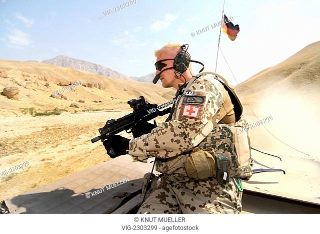 AFGHANISTAN, MAZAR-E-SHARIF, 01.09.2010, AFG, German Army Forces patrolling in the Marmal Mountains, searching for Taliban, insurgents
