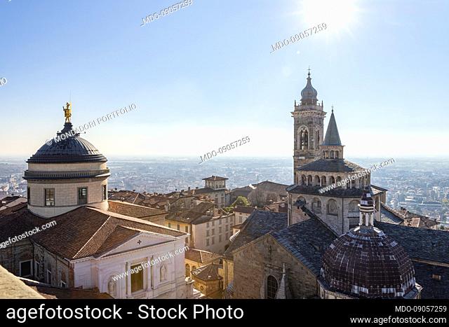 The panorama seen from the Civic Tower known as the Campanone of the upper city: in the foreground the domes of the Cathedral of Sant'Alessandro (Duomo)