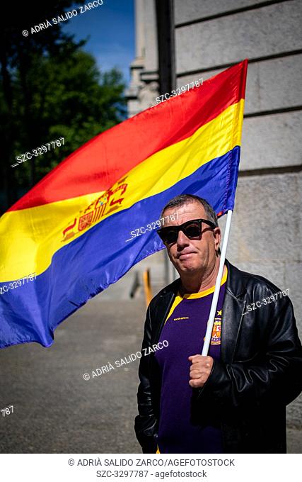 May 1, 2019 - Girona, Spain. Workers and trade unionists demonstrate during International Worker's Day (May 1) against precariousness and poor working...