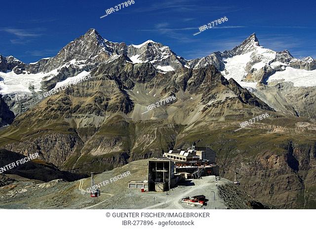 Cable car station Trockener Steg, peaks Gabelhorn, Wellenkuppe, Zinalrothorn, Zermatt Valais Switzerland