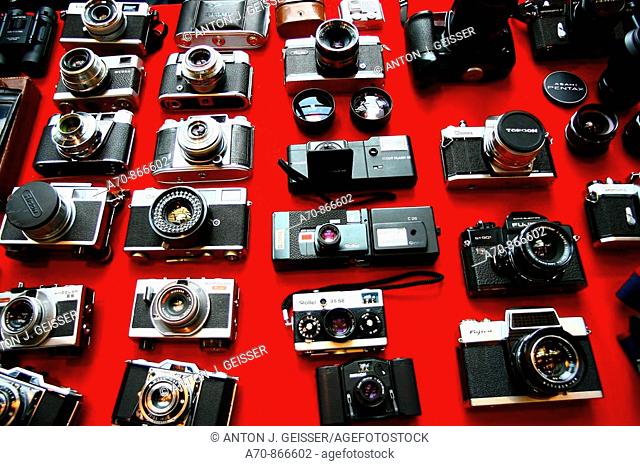 Photo flea market old person similar cameras