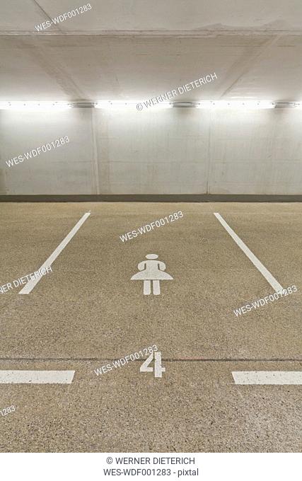 Germany, Baden Wuerttemberg, Stuttgart, Car park area for women