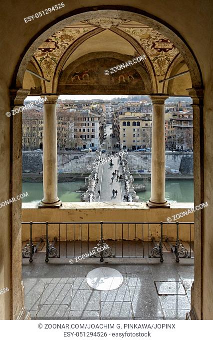 Blick von der Engelsburg in Rom auf die Engelsbruecke über den Tiber und Teile von Rom view from the Castle of the holy Angel / Castel Sant Angelo on the Bridge...
