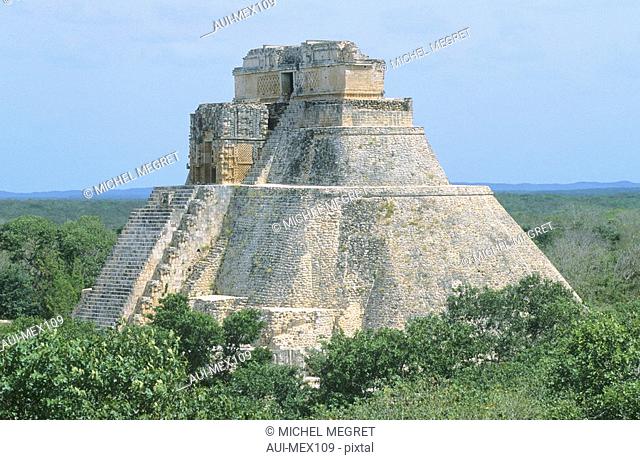 Mexico - Yucatan - Uxmal - The pyramid of the seer