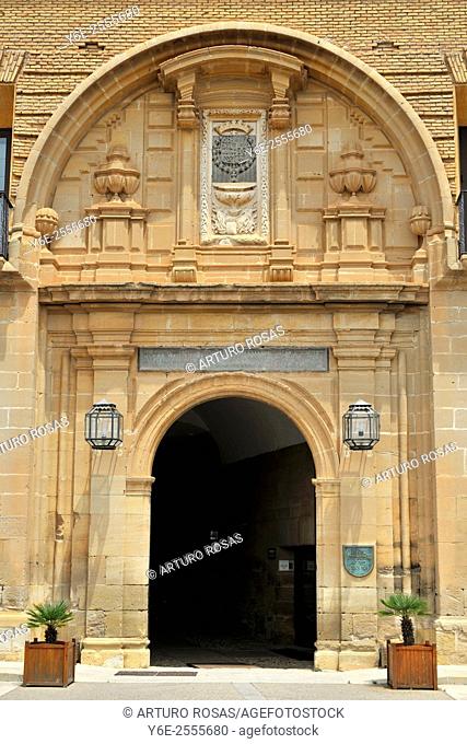 Entrance door of Comendadores Palace, Alcañiz Parador Nacional (Teruel), Spain