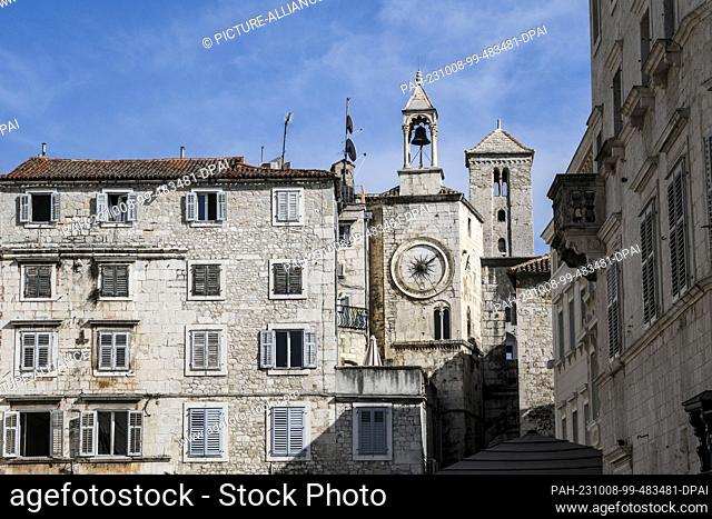 PRODUCTION - 19 September 2023, Croatia, Split: The square Pjaca (People's Square), in Croatian Narodni trg, with the clock tower