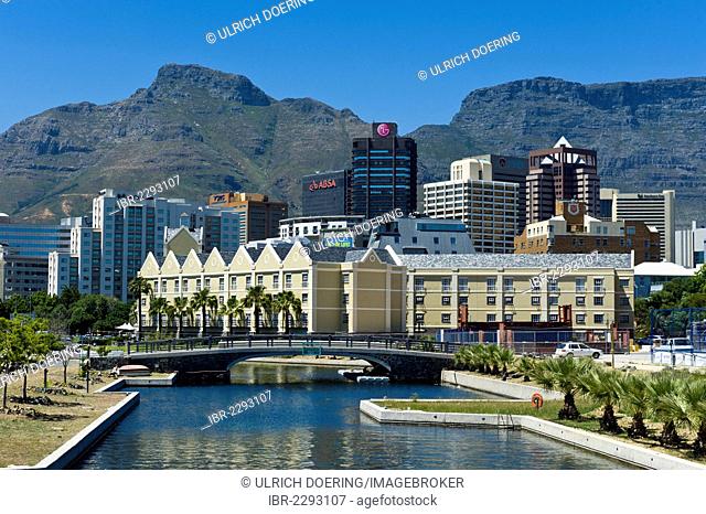 Skyline of Cape Town, view from Dock Road, South Africa, Africa