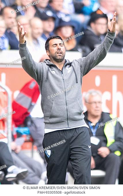 Trainer Ismail ATALAN (BO) reisst die Arme hoch, Fussball 2. Bundesliga, 2. Spieltag, MSV Duisburg (DU) - VfL Bochum (BO), am 05.08
