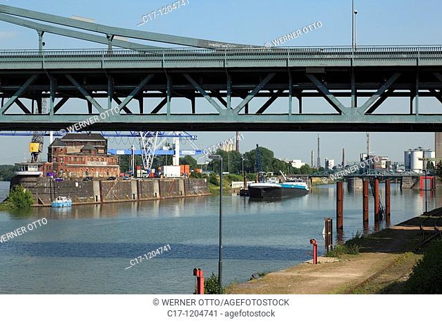 Germany, Krefeld, Rhine, Lower Rhine, North Rhine-Westphalia, Krefeld-Uerdingen, Rhine bridge, Rhine harbour, industrial port, cargo ship