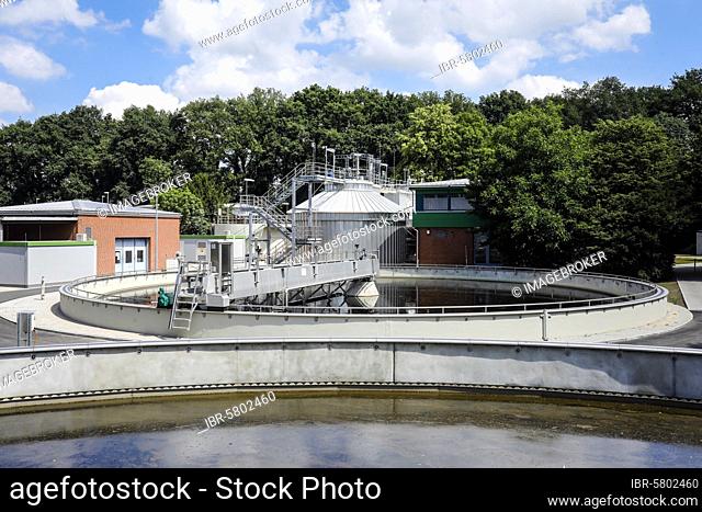 Wastewater treatment in the wastewater treatment plant, Voerde, Lower Rhine, North Rhine-Westphalia, Germany, Europe