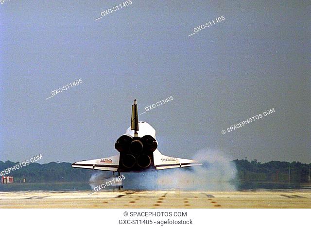 05/24/1997 --- The Space Shuttle orbiter Atlantis touches down on Runway 33 of the KSC Shuttle Landing Facility, bringing to an end the nine-day STS-84 mission