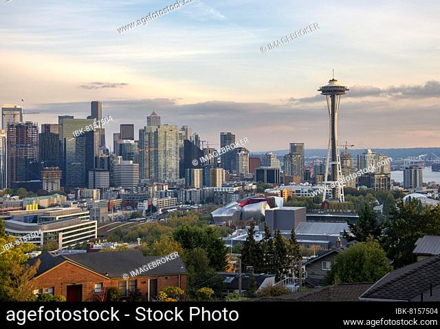 View over Seattle, skyline with Space Needle observation tower, at sunset, Seattle, Washington, USA, North America