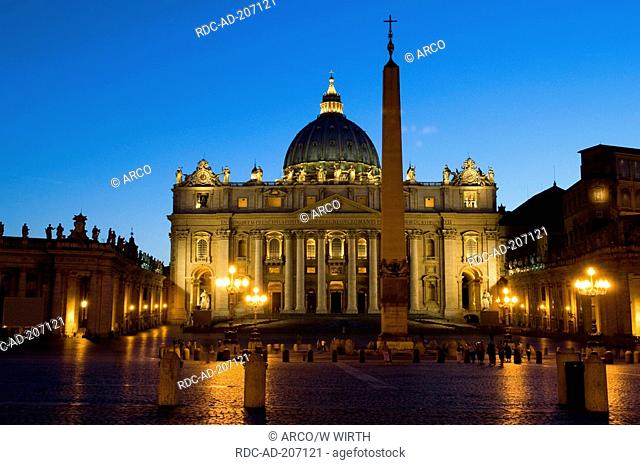 St Peter's Square with obelisk and St Peter's cathedral, Vaticane, Rome, Lazio, Italy, Stato della Citta del Vaticano, San Pietro Basilica