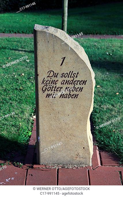 Germany, Laehden, Samtgemeinde Herzlake, Hase, Hase Valley, Huemmling, Emsland, Lower Saxony, church Saint Mary, Square of The Ten Commandments, stele