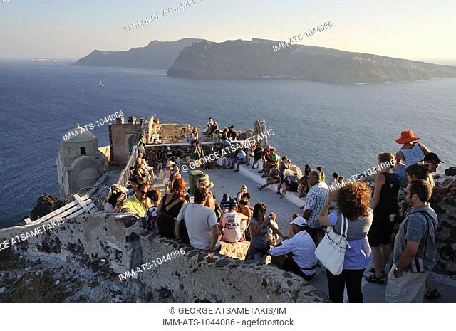 Oia, waiting for the famous sunset. Oia, Santorini, Cyclades, Greece, Europe