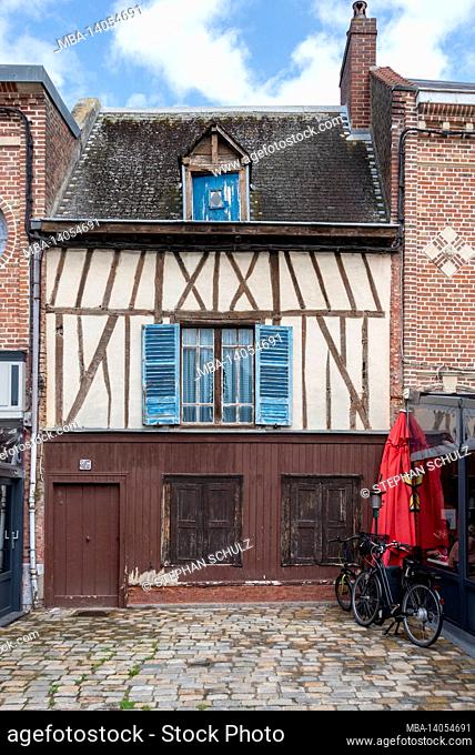 france, hauts-de-france region, amiens, historic half-timbered house in the saint leu quarter on the somme