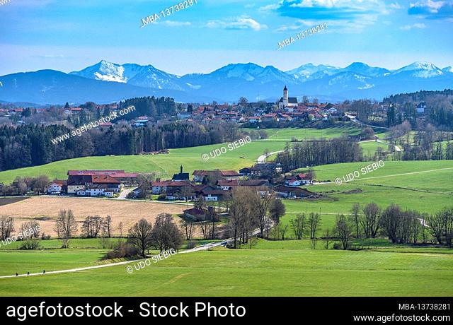 Germany, Bavaria, Upper Bavaria, district Ebersberg, Baiern, district Jakobsbaiern, view from Jakobskirche over the Glonntal to Thal and Großhöhenrain towards...
