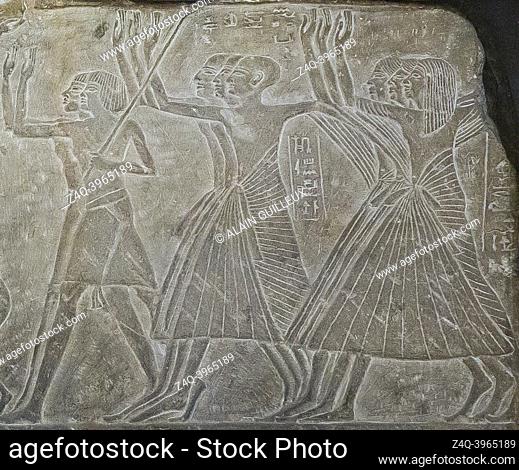 Cairo, Egyptian Museum, relief found in Saqqara : Funeral procession, male mourners
