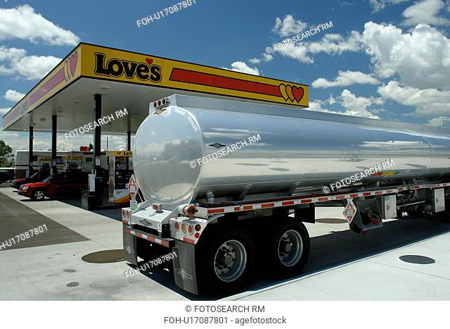 Heyburn, ID, Idaho, I-84, gas station, truck, 18-wheeler, tanker