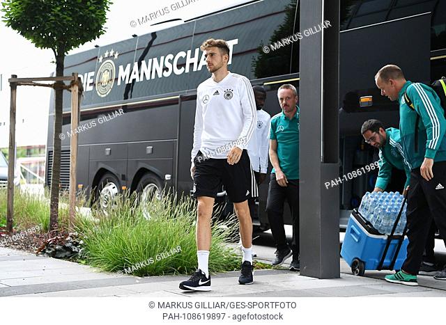 Arrival of the national team at FC Bayern Campus. Leon Goretzka (Germany). GES / Football / Training of the German national football team in Muenchen, 04