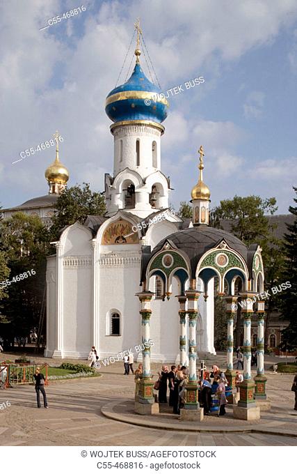 Chapel-over-the Well (1872) by Church of the Holy Ghost (1476-1477), Holy Trinity-St. Sergius Lavra (monastery), Sergiyev Posad. Golden Ring, Russia