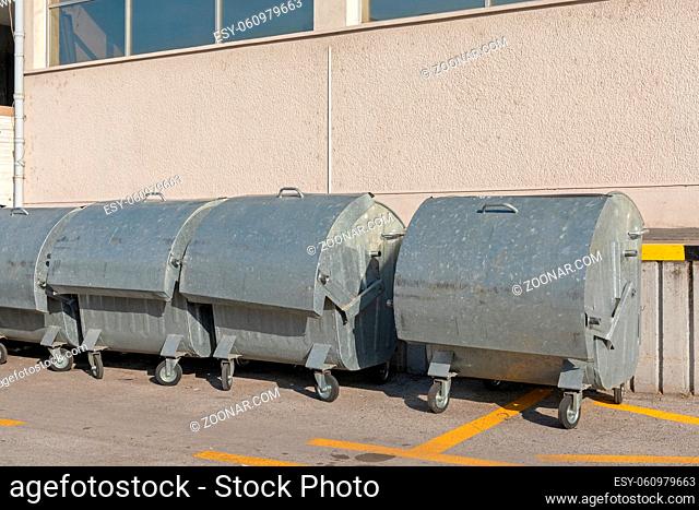 Big Metal Industrial Waste Containers With Wheels