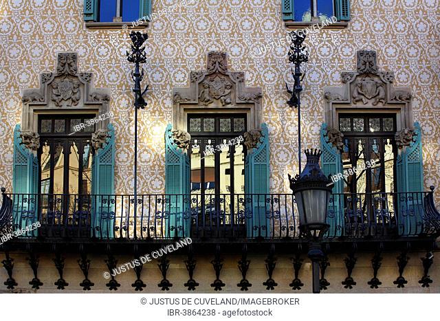 Casa Amatller, magnificent façade with balconies and windows in a modernist style, built 1898-1900, Passeig de Gracia, Barcelona, ??Catalonia, Spain