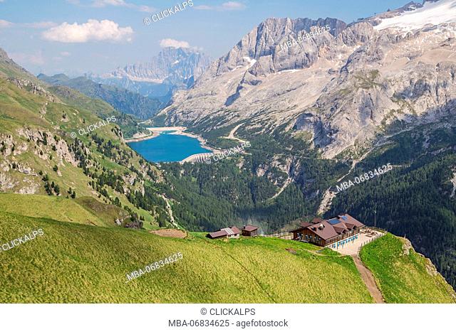 Sentiero delle Alte Creste, Rifugio Viel Dal Pan, Canazei, Trento, Trentino - Alto Adige, Italy, Europe