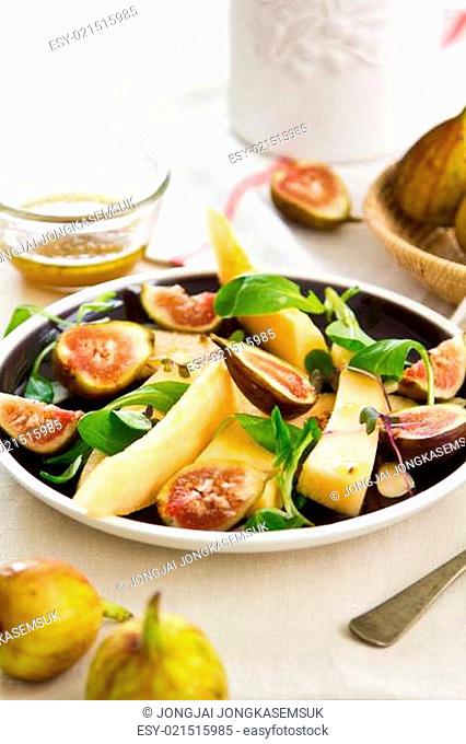 Fig with Cantaloupe and almond salad