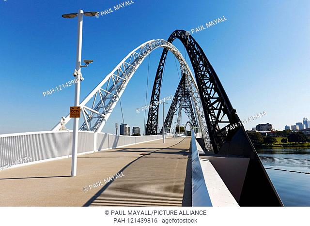 Windan Bridge, Perth, Western Australia | usage worldwide. - Perth/Western Australia/Australia