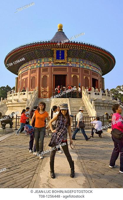 China, Beijing: Temple of Heaven, Chinese tourist